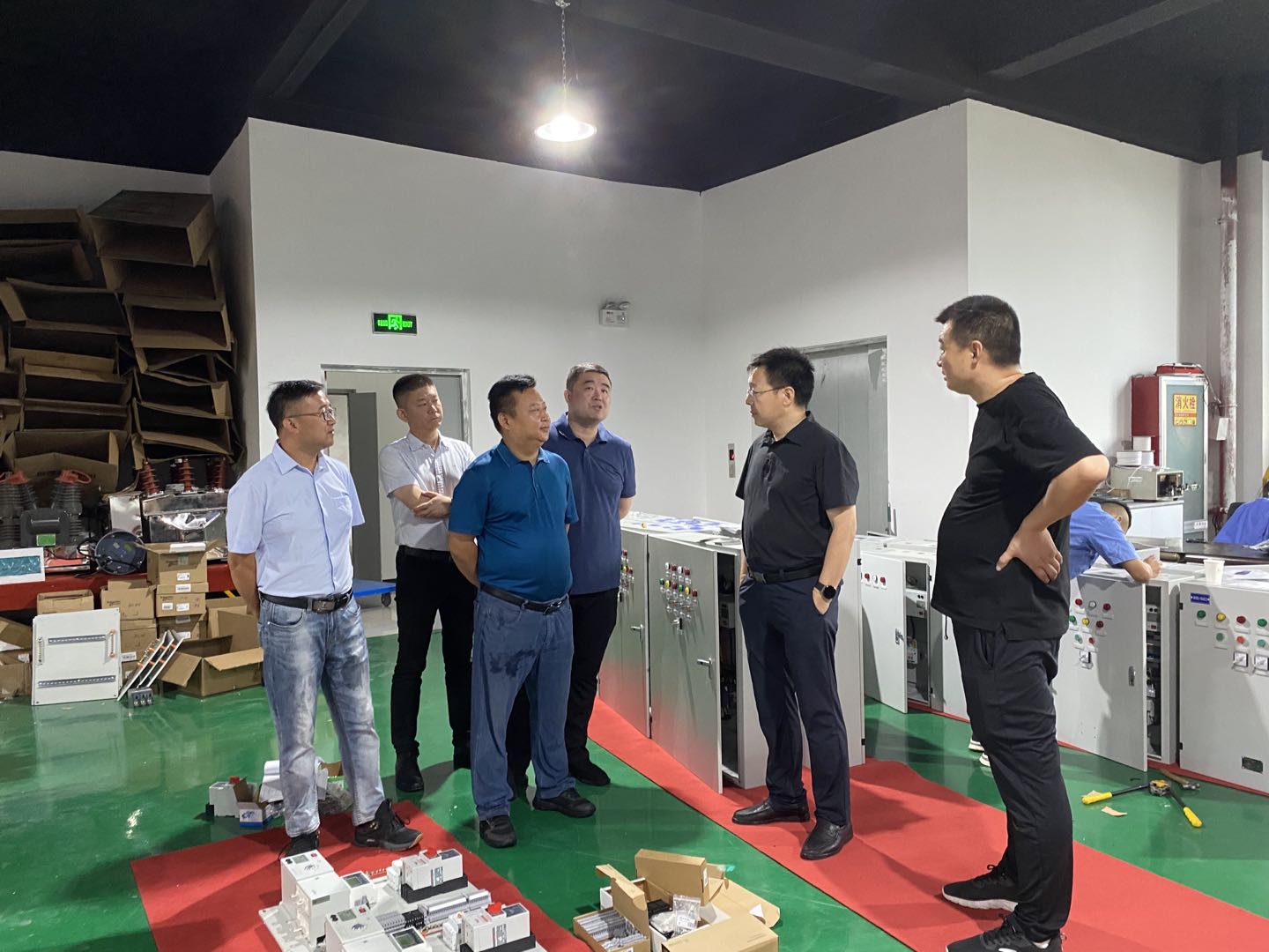 �؝h�³ǹ�ί��(hu�� )�����������Q�k���������������Q�k�������S�ϵ�һ���ˁ�(l��i)�L(ch��ng)�ſƼ��a(ch��n)�I(y��)�@���셢�^(gu��n)